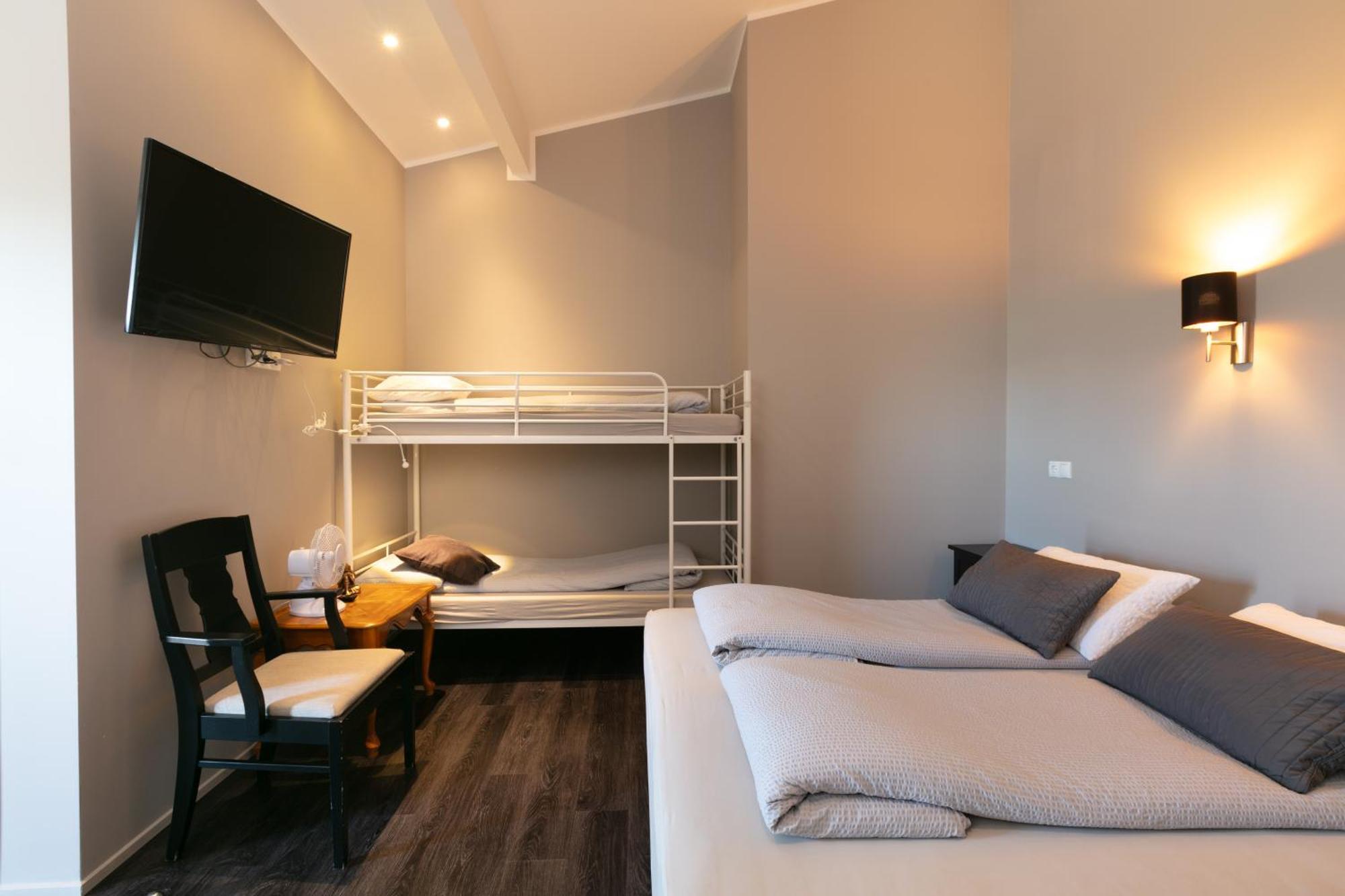 Saudarkrokur Karuna Guesthouse מראה חיצוני תמונה