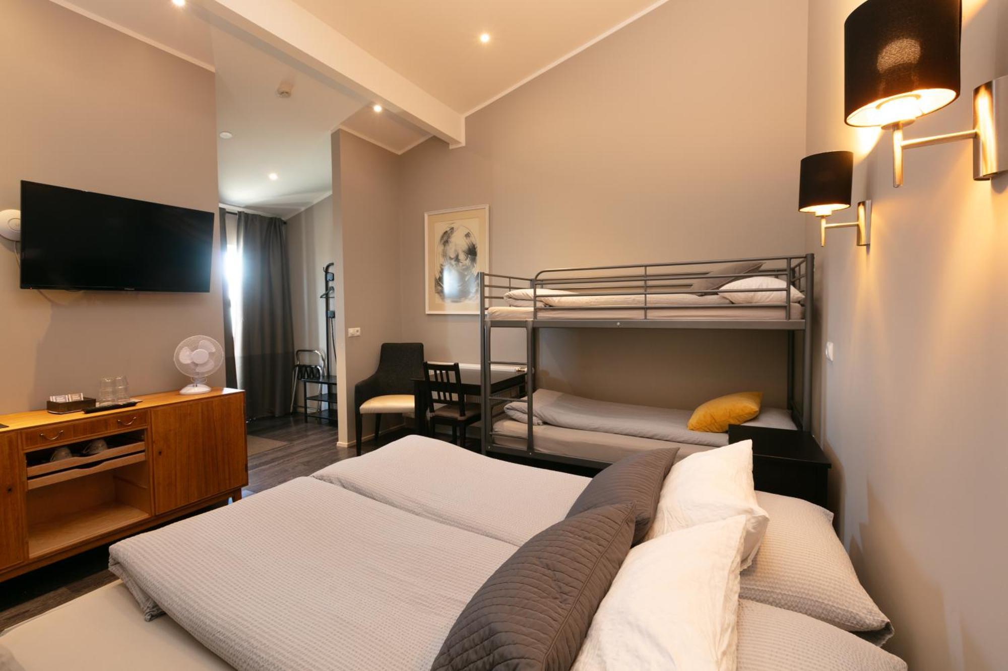 Saudarkrokur Karuna Guesthouse מראה חיצוני תמונה