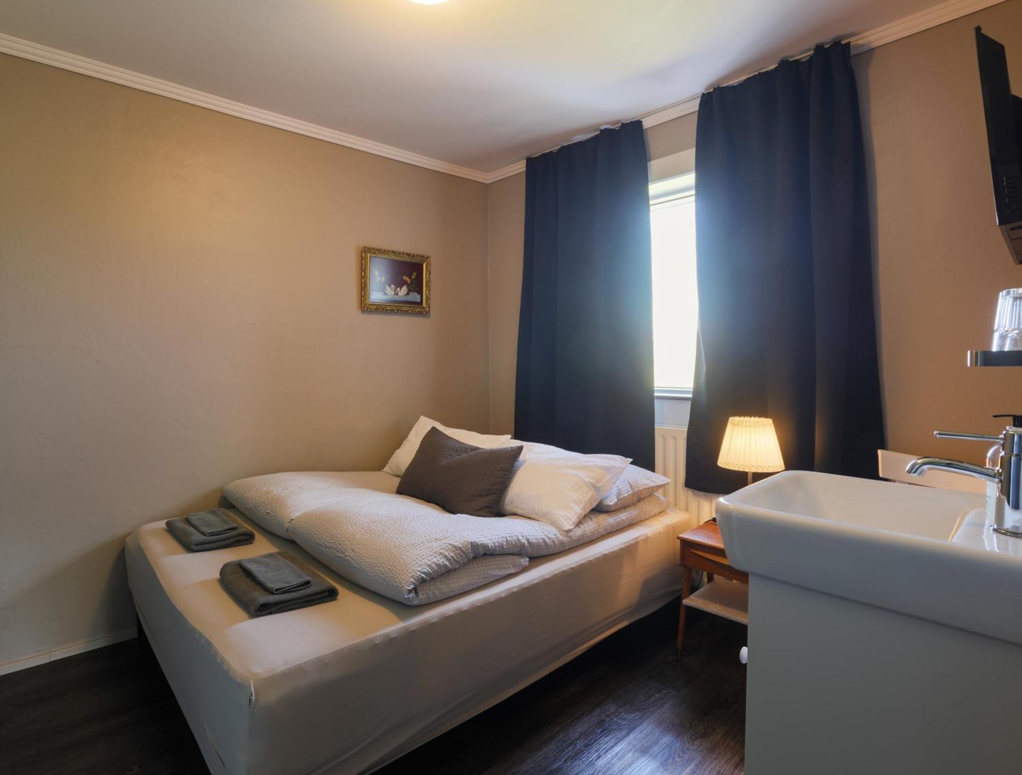 Saudarkrokur Karuna Guesthouse מראה חיצוני תמונה